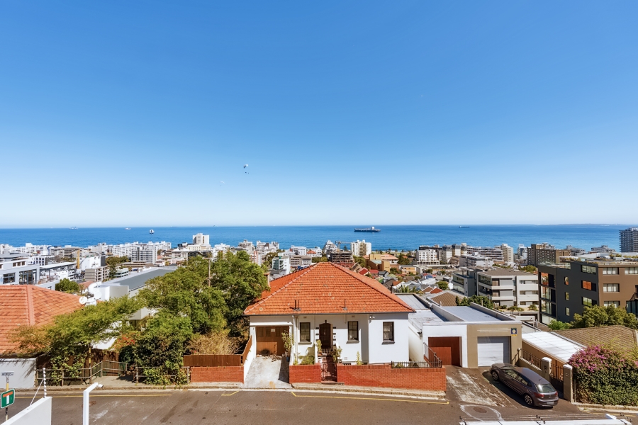 To Let 2 Bedroom Property for Rent in Sea Point Western Cape